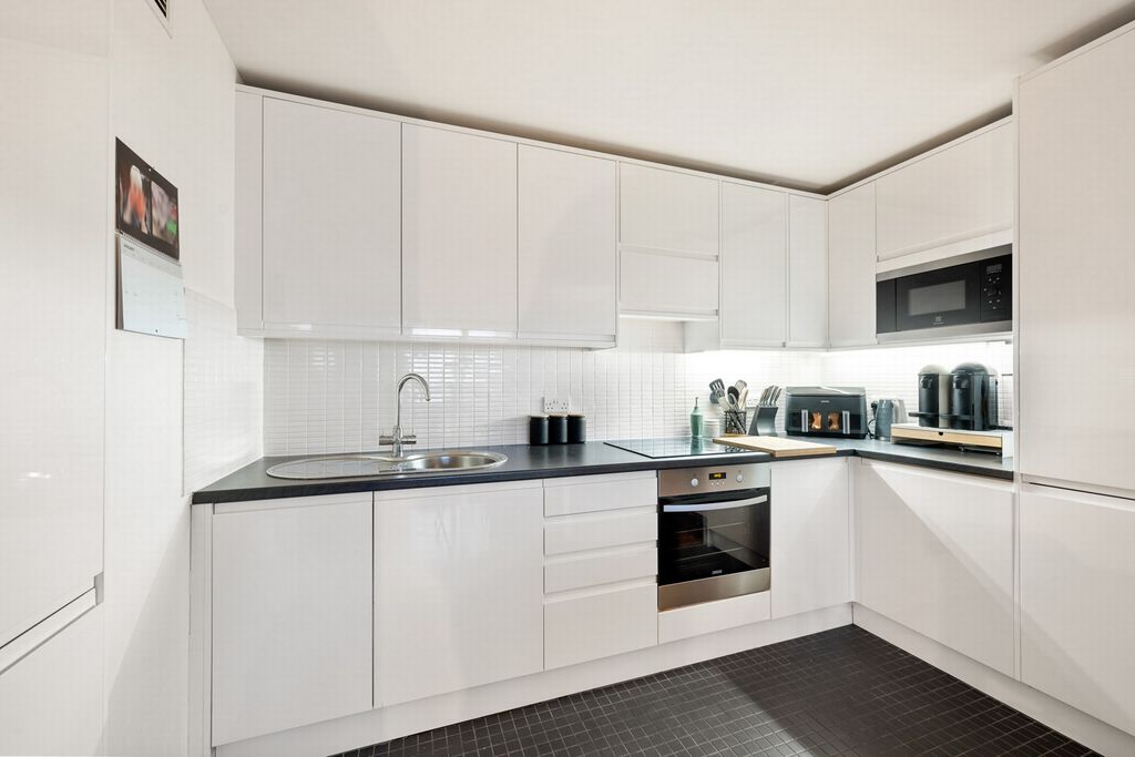 Property photo 3 of 13 Kitchen