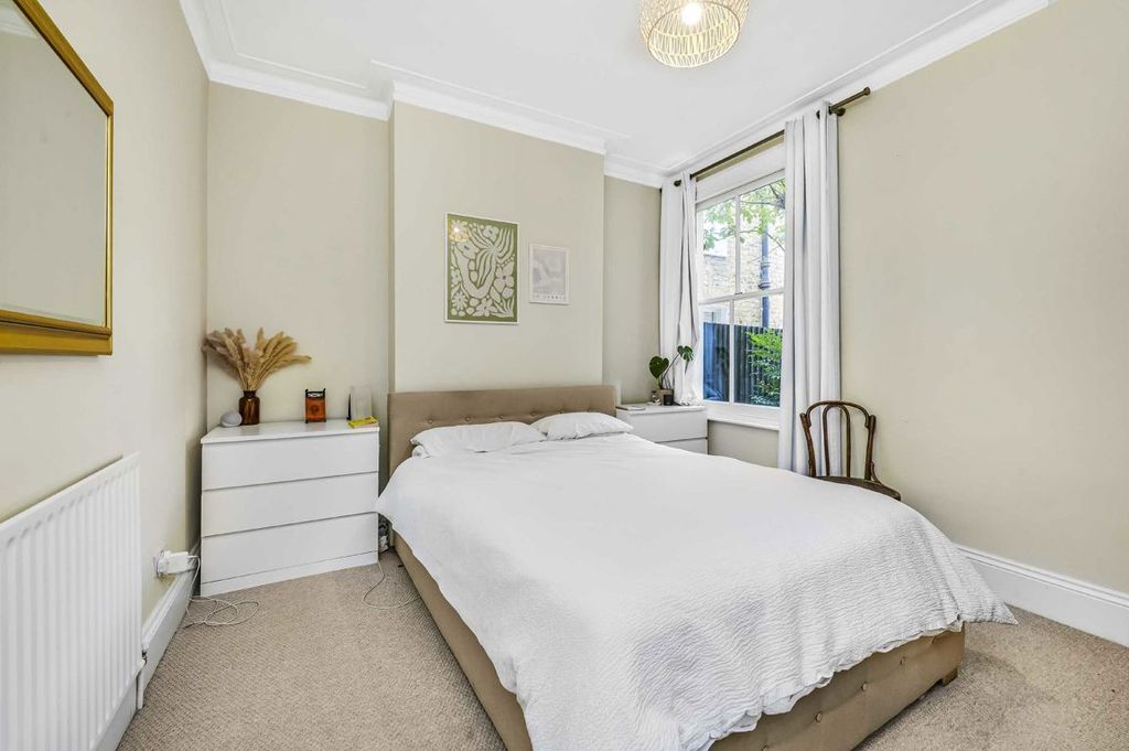 Property photo 3 of 5