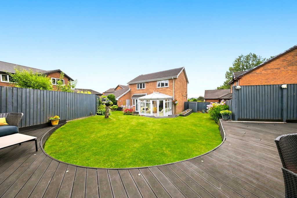 Property photo 2 of 43