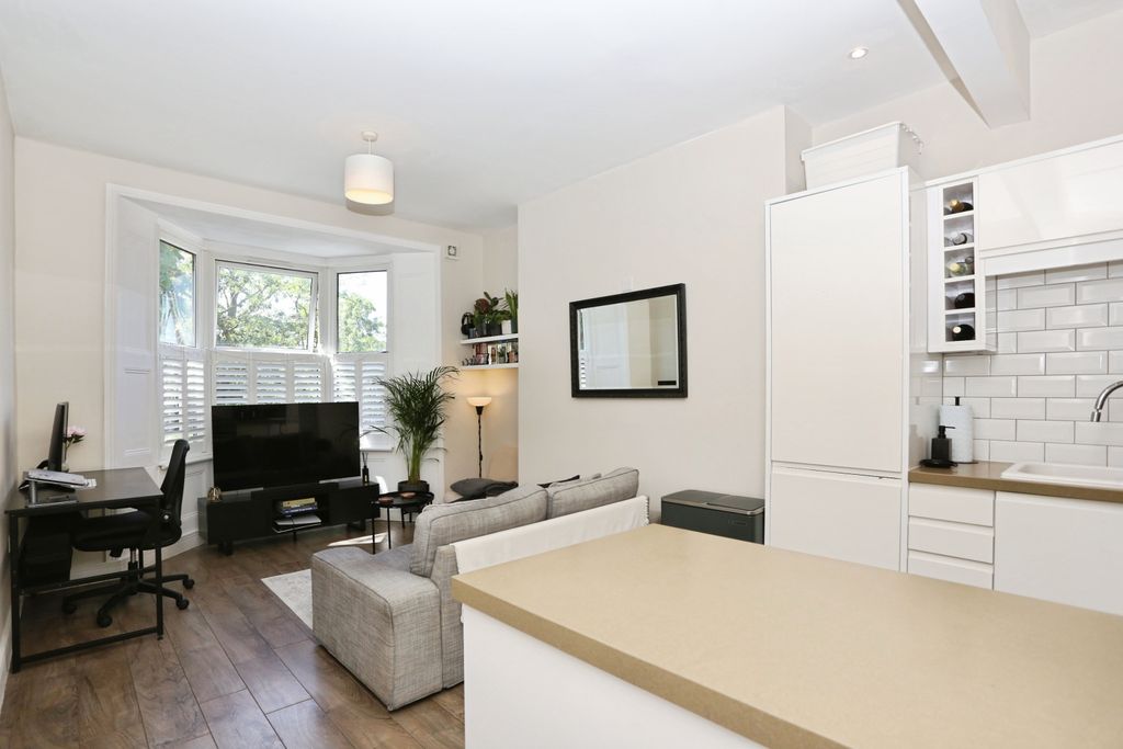 Property photo 2 of 18 Open Plan Living