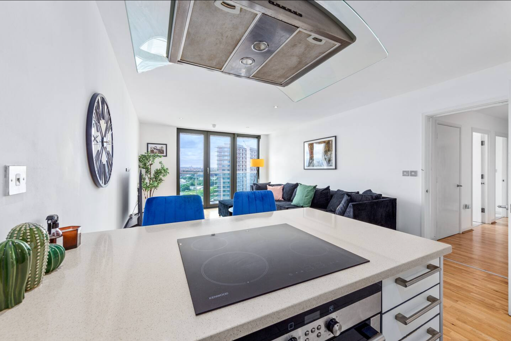 Property photo 1 of 19 Kitchen
