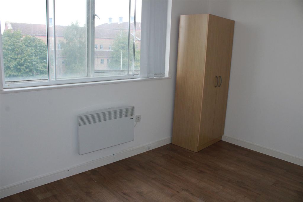 Property photo 3 of 7 Img_8118.Jpg