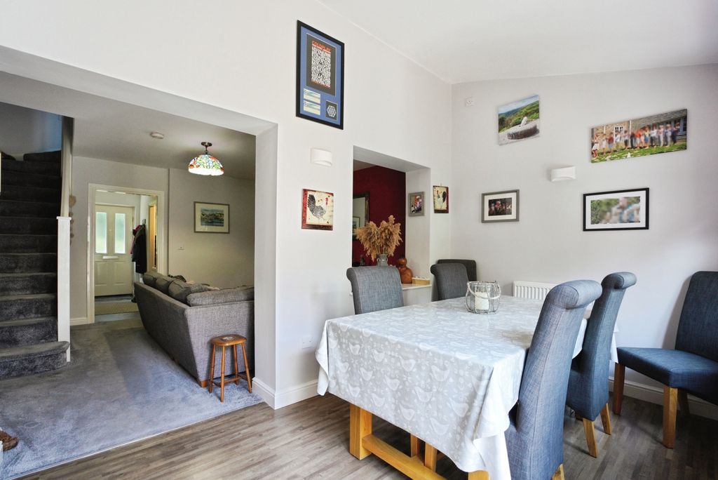 Property photo 2 of 19 Pbox-Img.Jpg