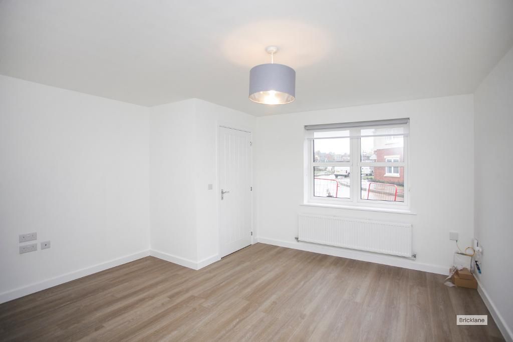 Property photo 3 of 14 Lounge