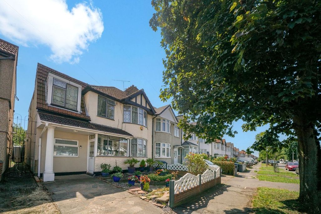 Property photo 1 of 22