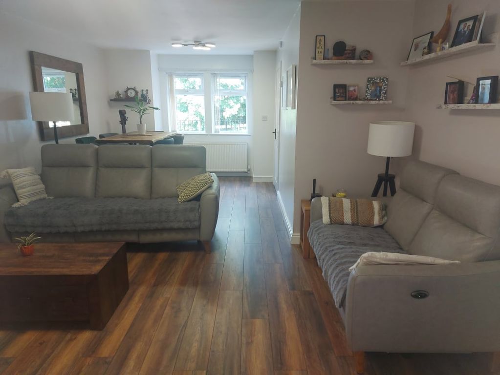 Property photo 3 of 23