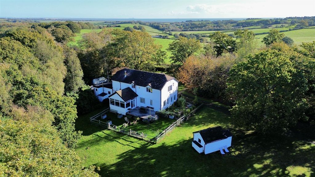 Property photo 1 of 48