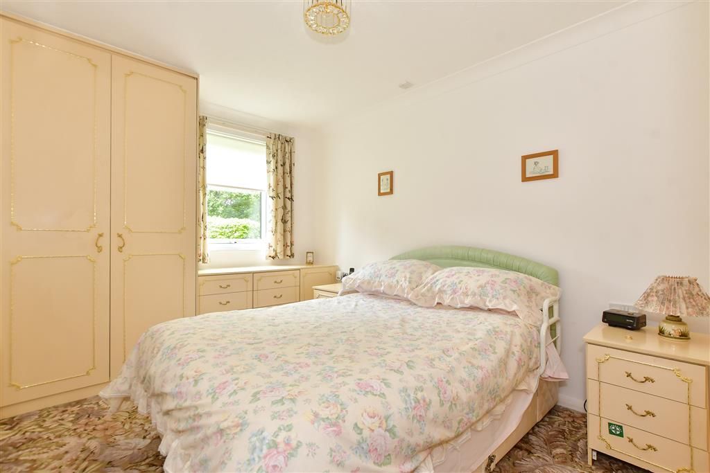 Property photo 2 of 11 Bedroom