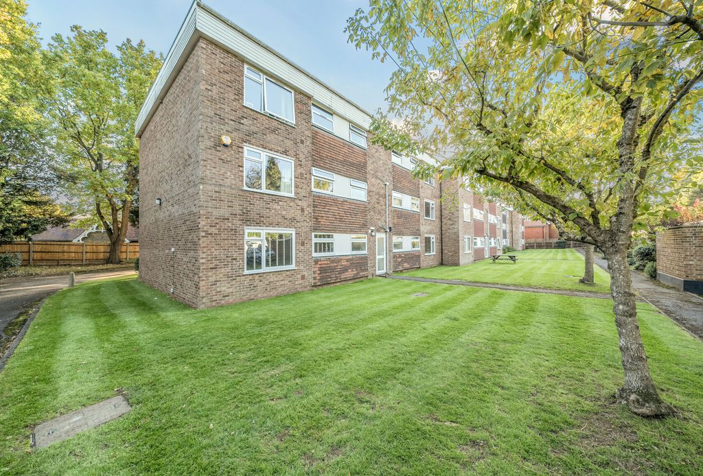 Property photo 3 of 15 1361914-18-68E3Ef...