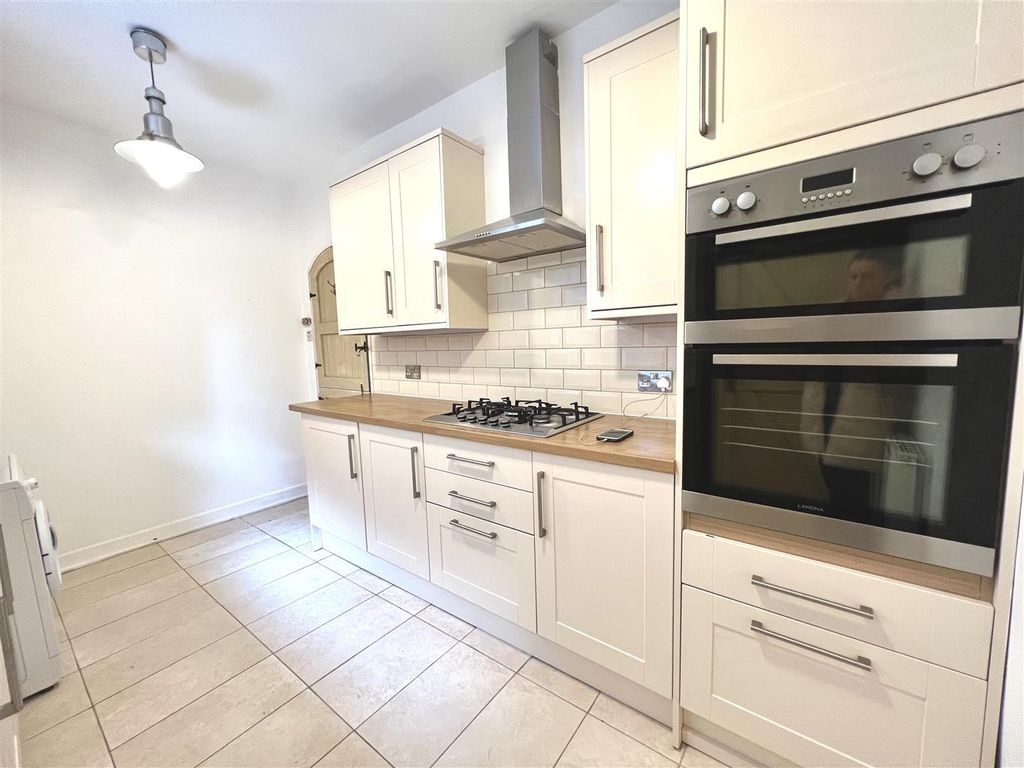 Property photo 2 of 14 Kitchen Diner