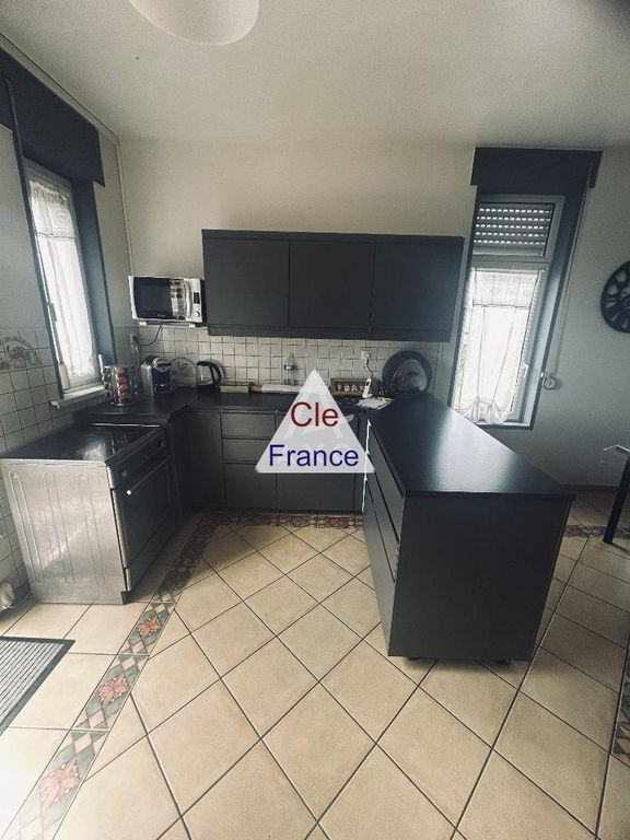 Property photo 3 of 11