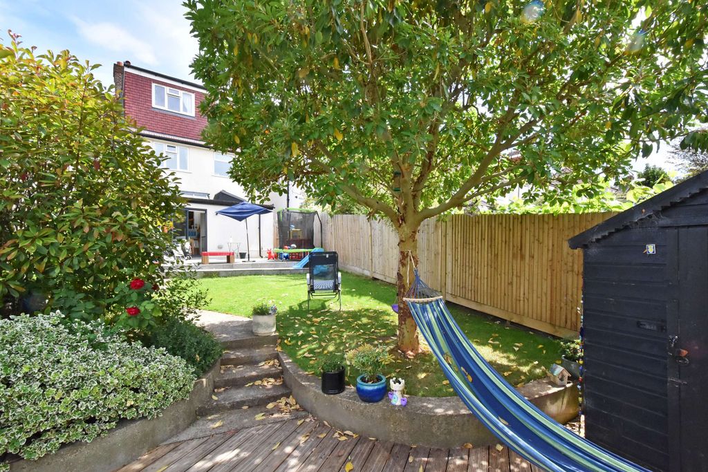 Property photo 3 of 15
