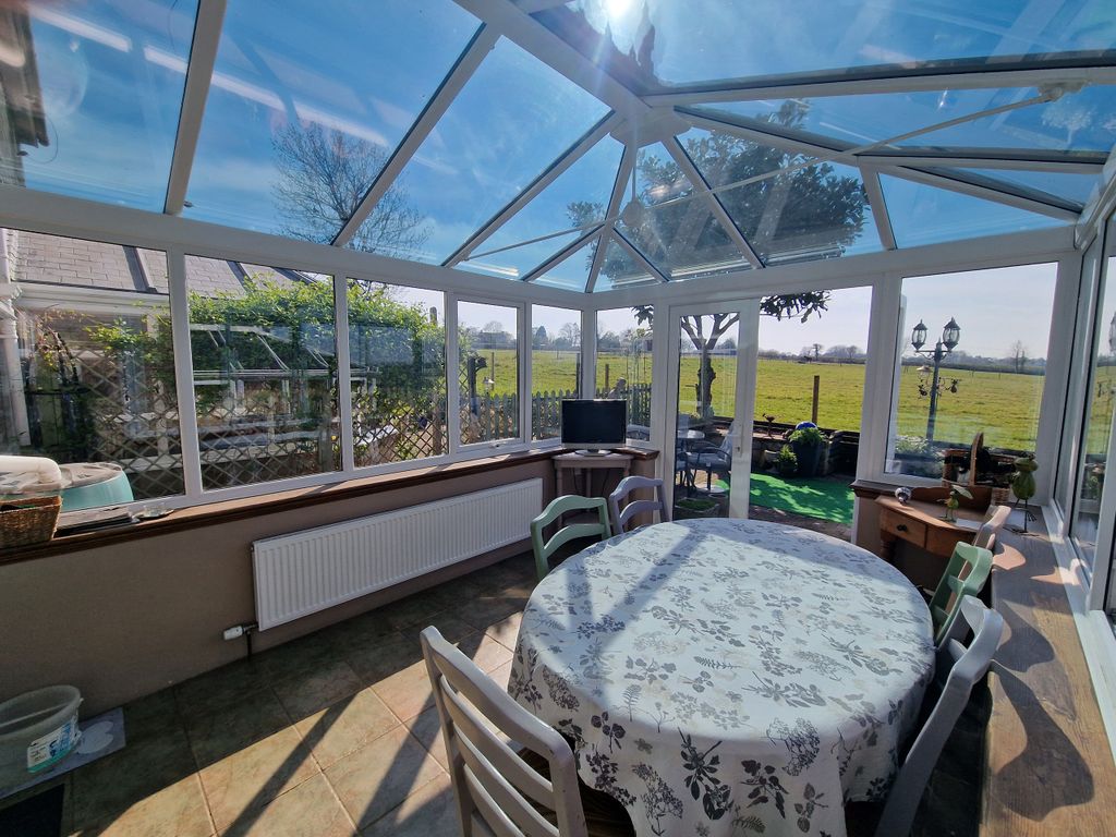 Property photo 2 of 17 Conservatory-Angle 2