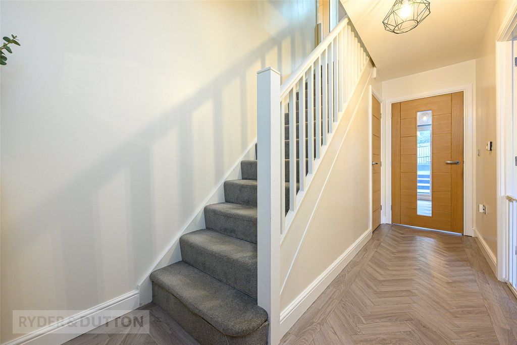 Property photo 3 of 22 Hallway