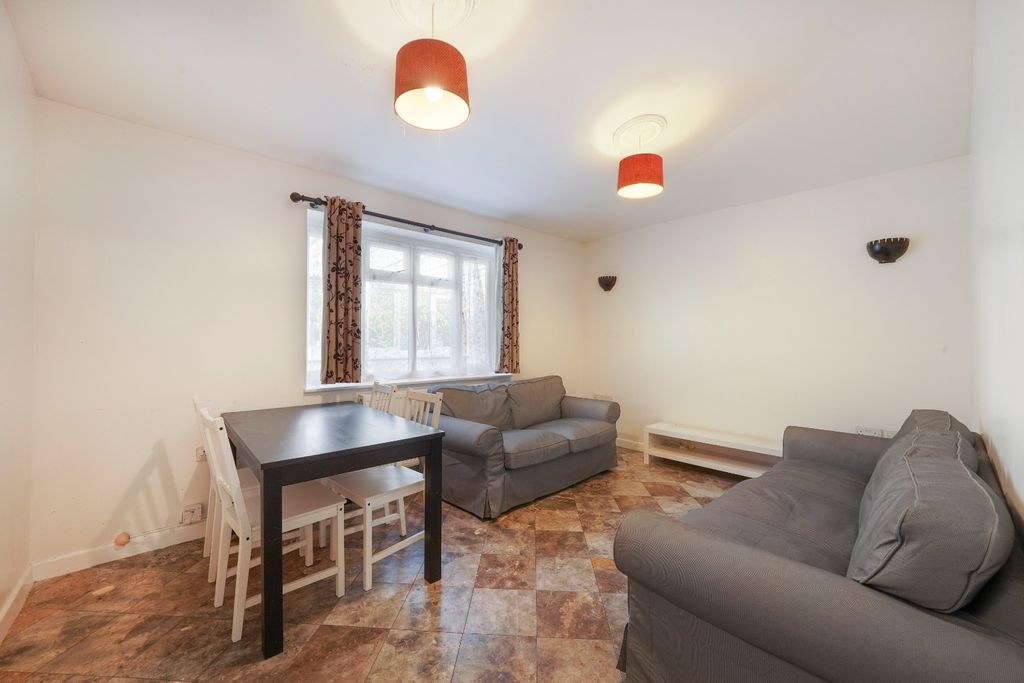 Property photo 2 of 21 5538682