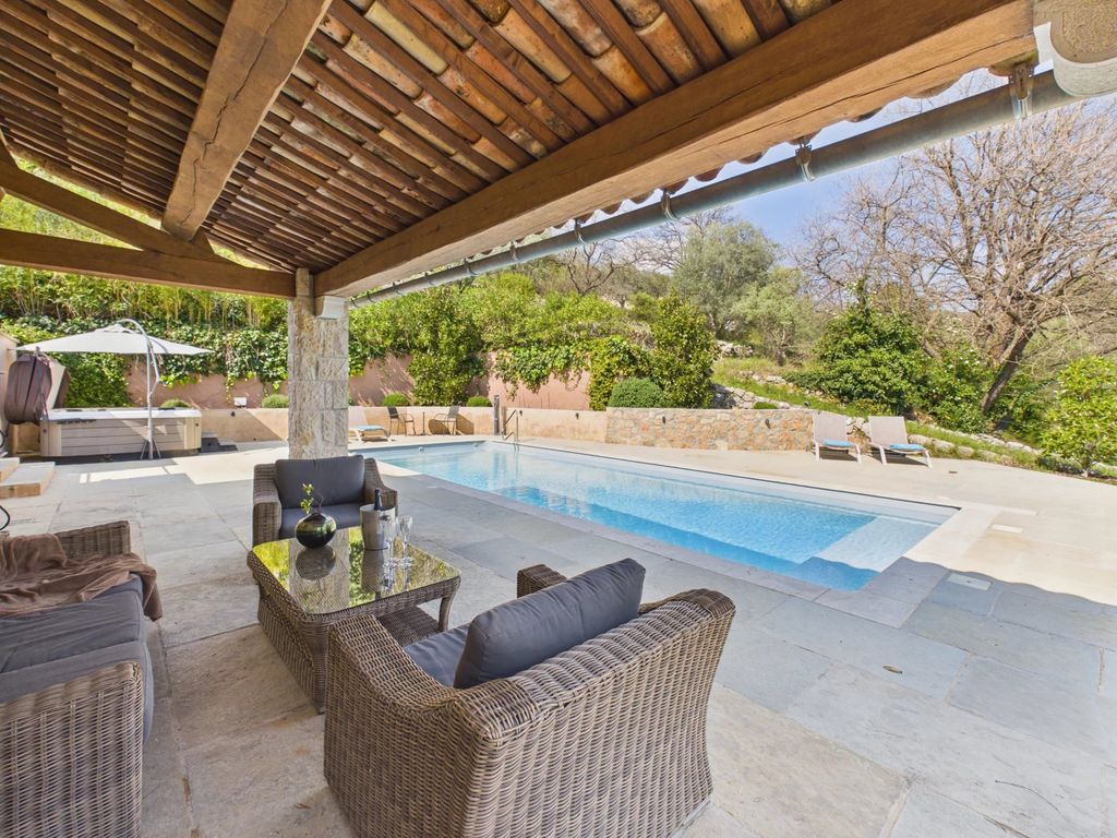 Property photo 3 of 22