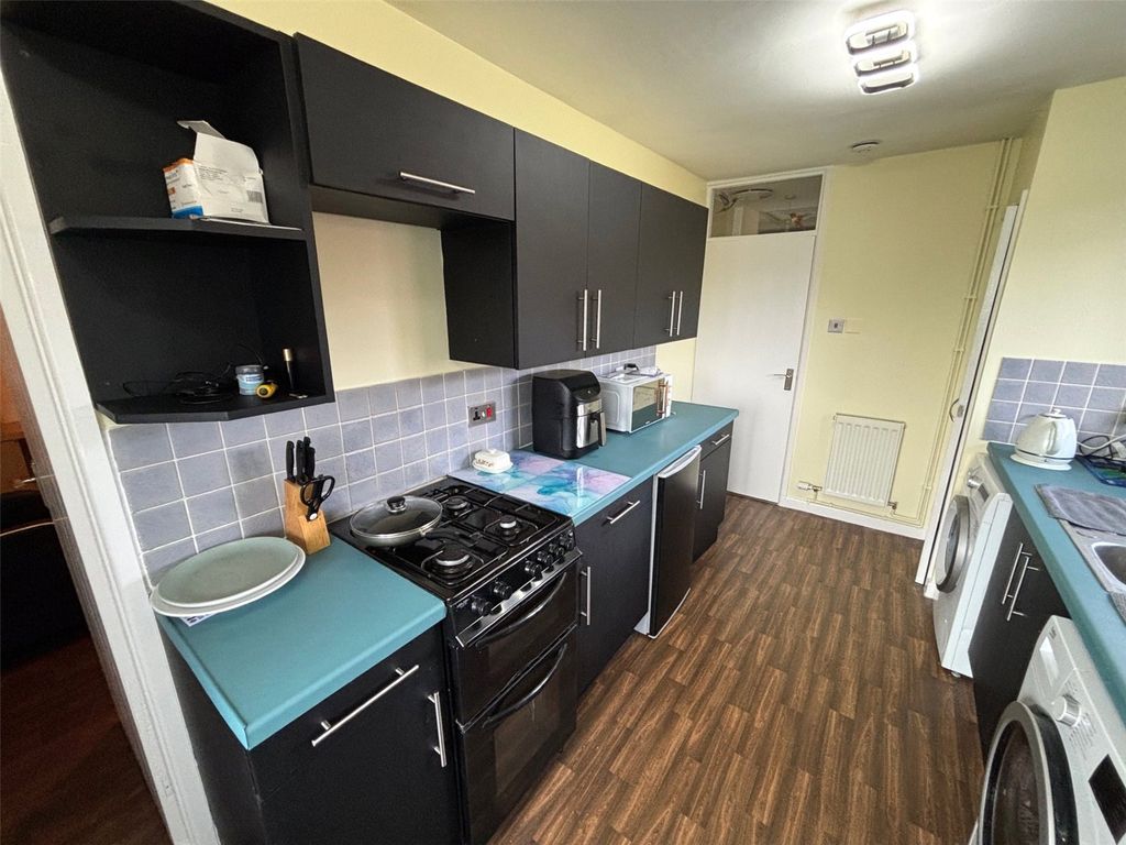 Property photo 3 of 14 Picture No. 31