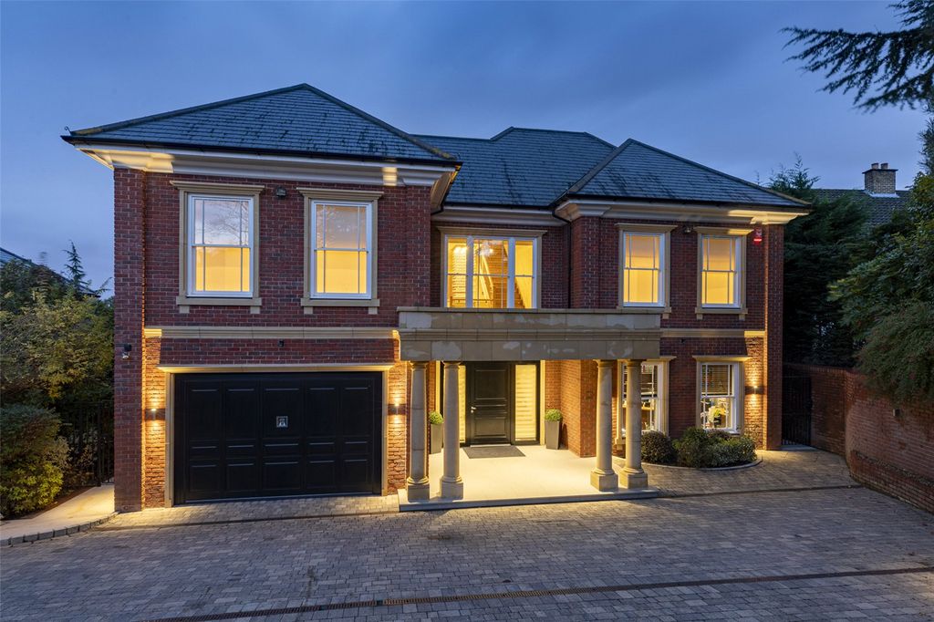 Property photo 1 of 16 Front