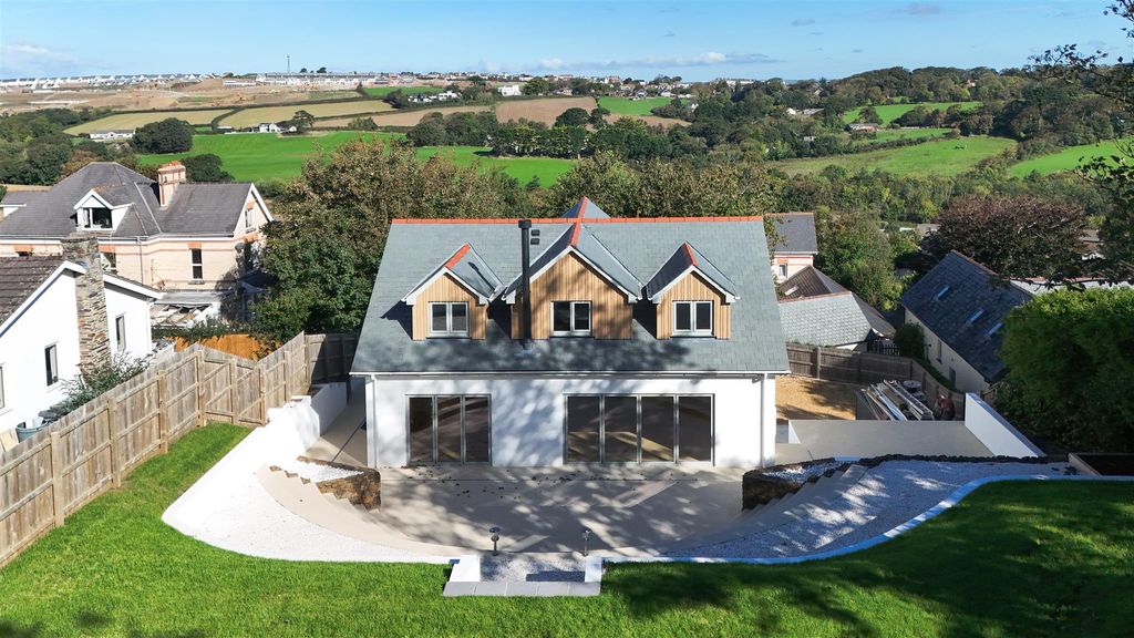 Property photo 2 of 25 Drone 2.Jpg