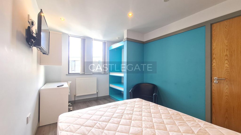 Property photo 1 of 11 Room 98 The Works At Standard House (5)