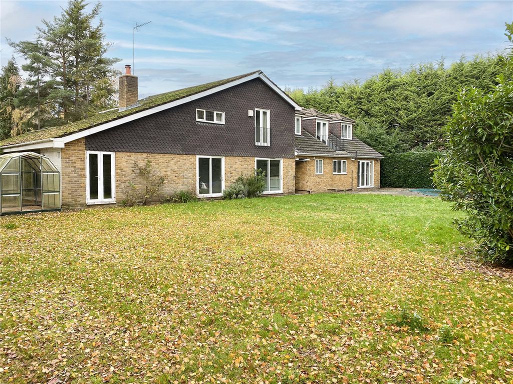 Property photo 2 of 17 Picture No. 37