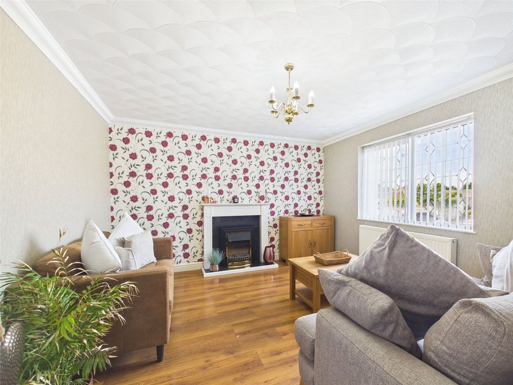 Property photo 2 of 13 Picture No. 07