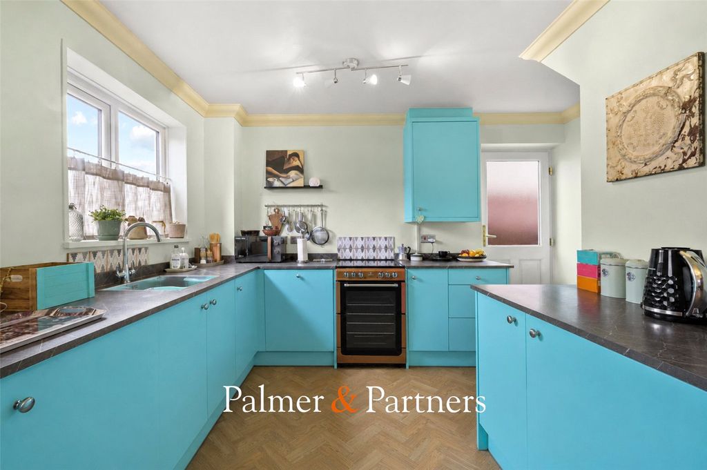 Property photo 2 of 25 Picture No. 03