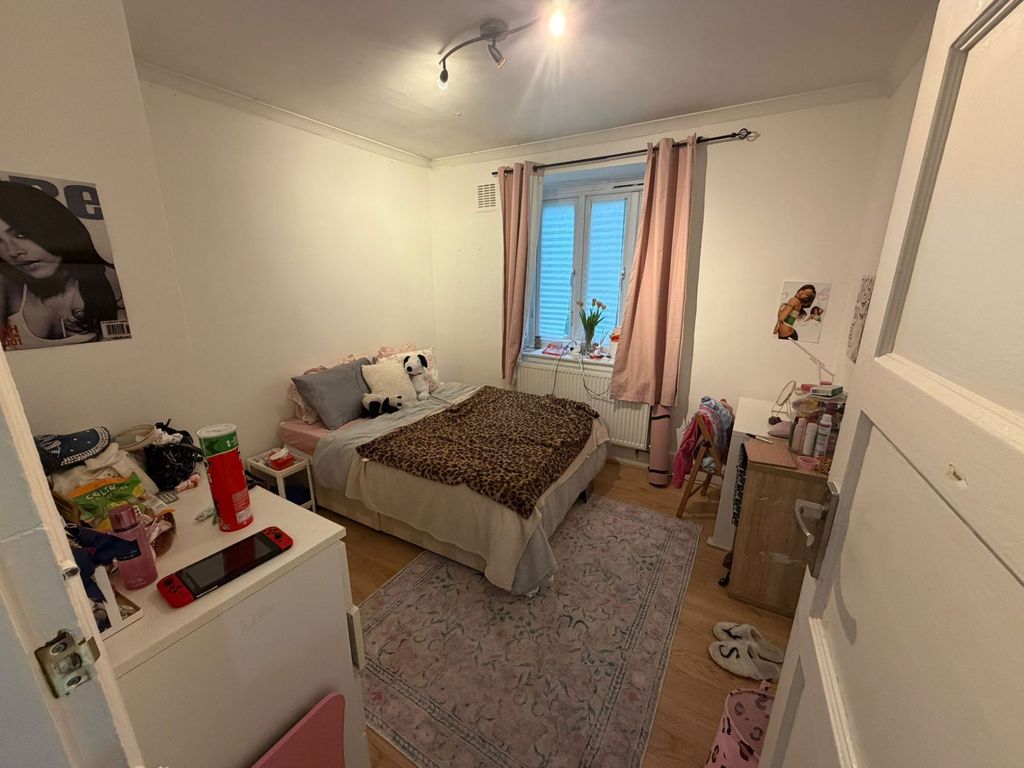 Property photo 1 of 5