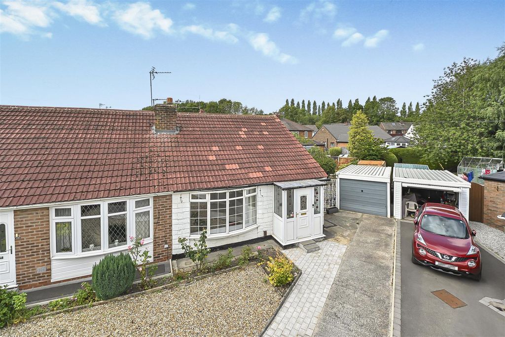 Property photo 2 of 28 10 Northolt Avenue External (1).Jpg