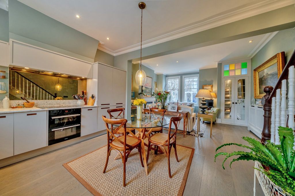 Property photo 2 of 21 Picture No. 34