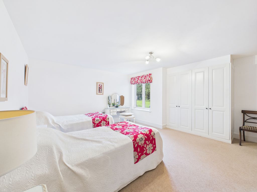 Additional image 6 of 2 bed flat for saleKentwyns Place, Kentwyns Drive, Horsham RH13