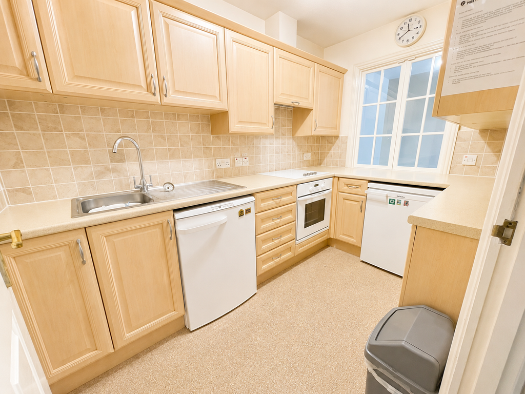 Property photo 2 of 20 Kitchen