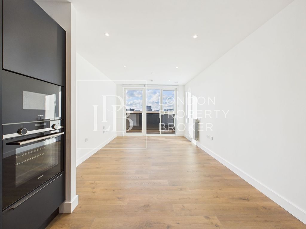 Property photo 2 of 30