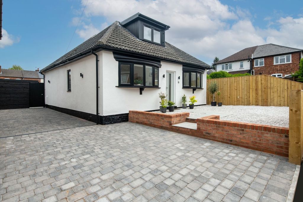 Property photo 1 of 23