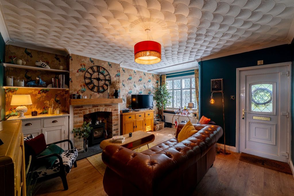 Property photo 3 of 16 4411925
