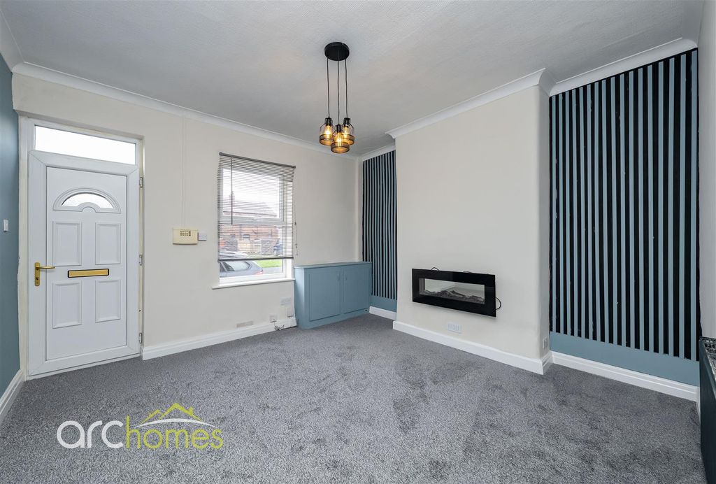 Property photo 2 of 15 Cowper-10.Jpg