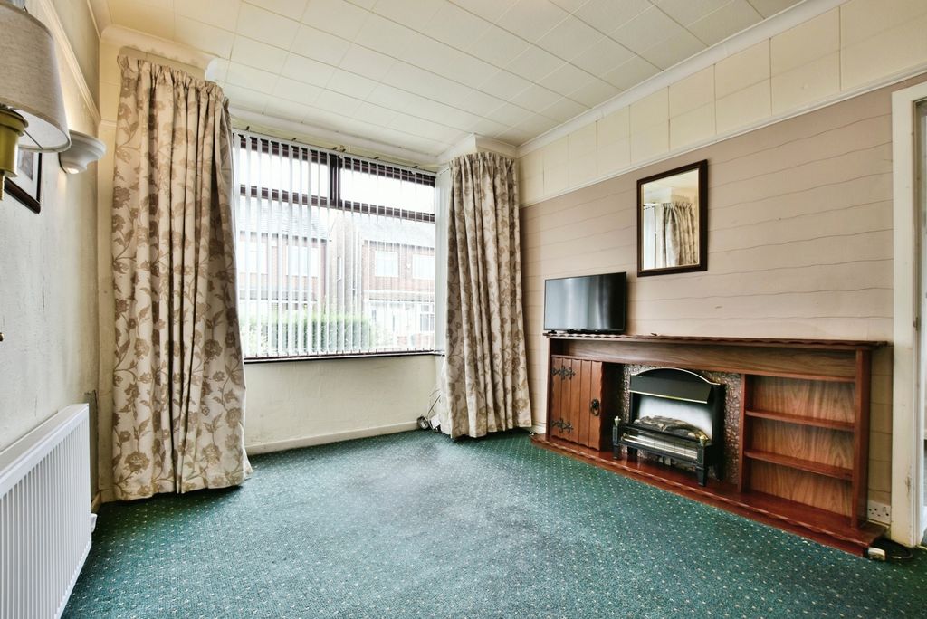 Property photo 3 of 18 Pbox-Img.Jpg