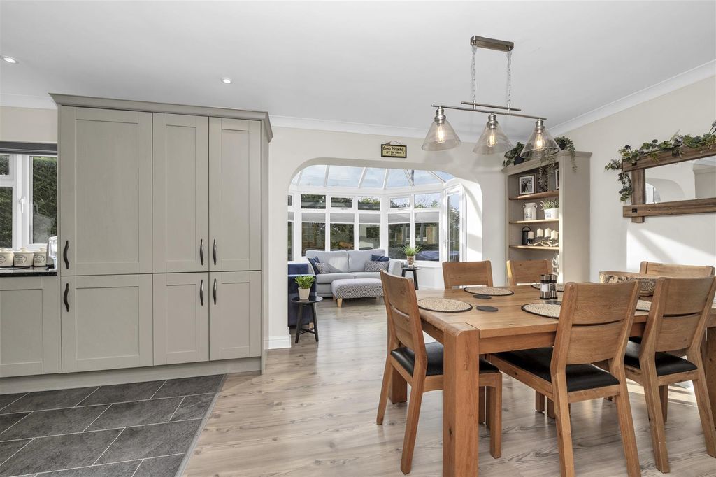 Property photo 2 of 25 Dcp_0142.Jpg