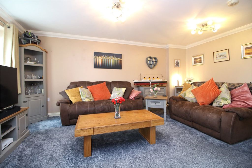 Property photo 3 of 14 Picture No. 04
