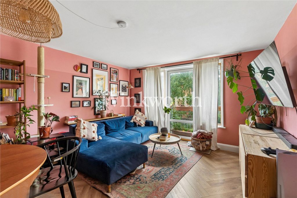 Property photo 1 of 10 Picture No. 13