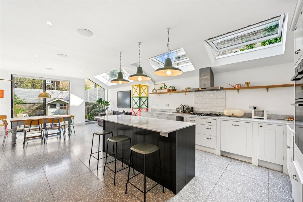Property photo 1 of 15 Kitchen