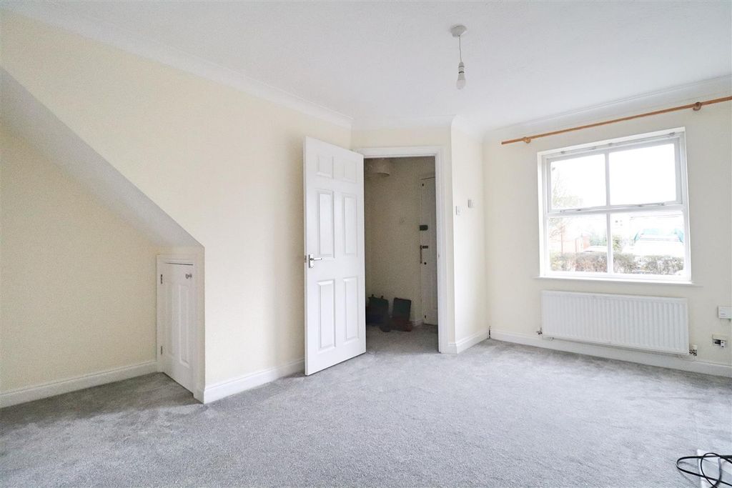 Property photo 2 of 11 Img_2750.Jpg