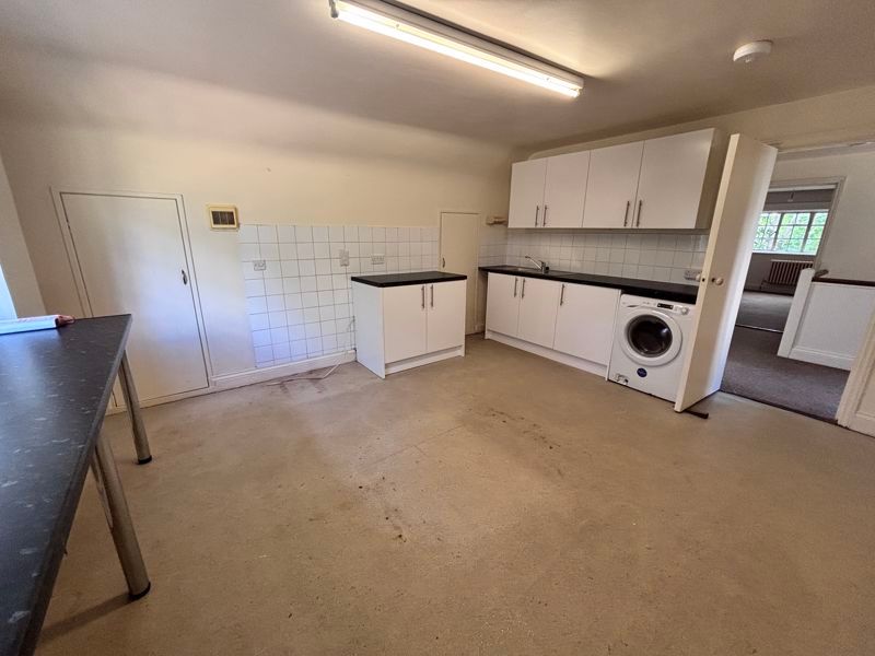 Property photo 3 of 11 Photo 6