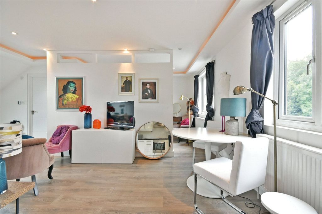 Property photo 1 of 8 Picture No. 06
