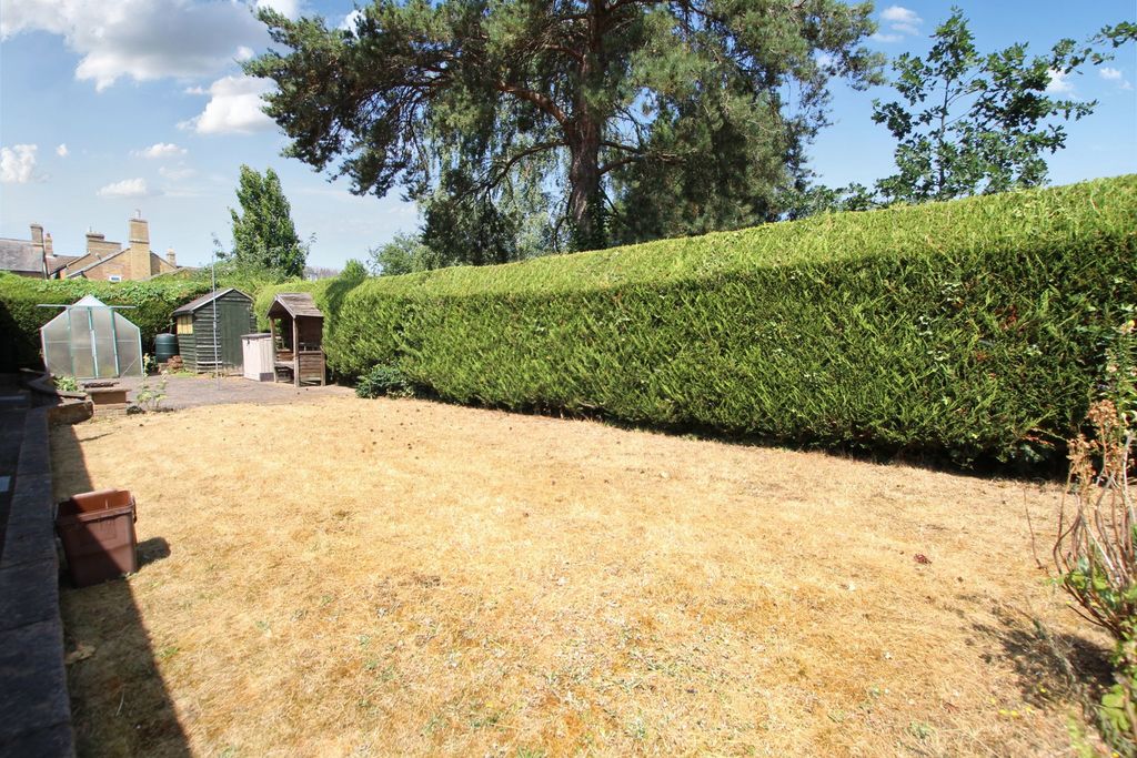 Property photo 3 of 21