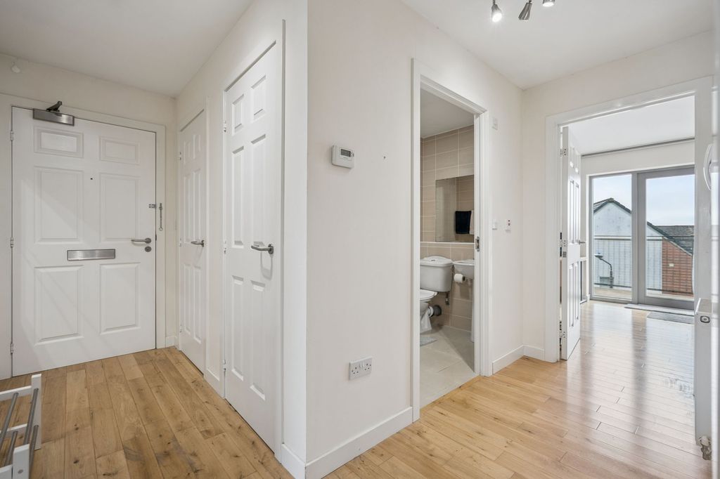 Additional image 13 of 2 bed flat for saleGlendevon Drive, Stirling FK8