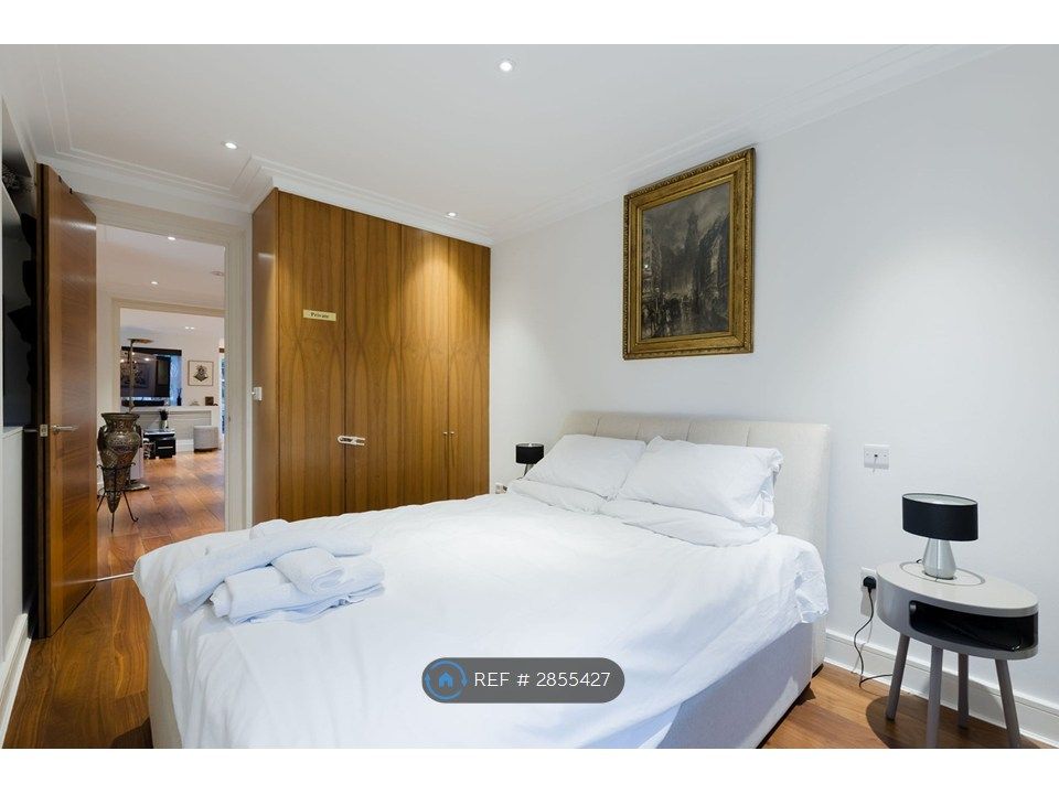 Property photo 2 of 35