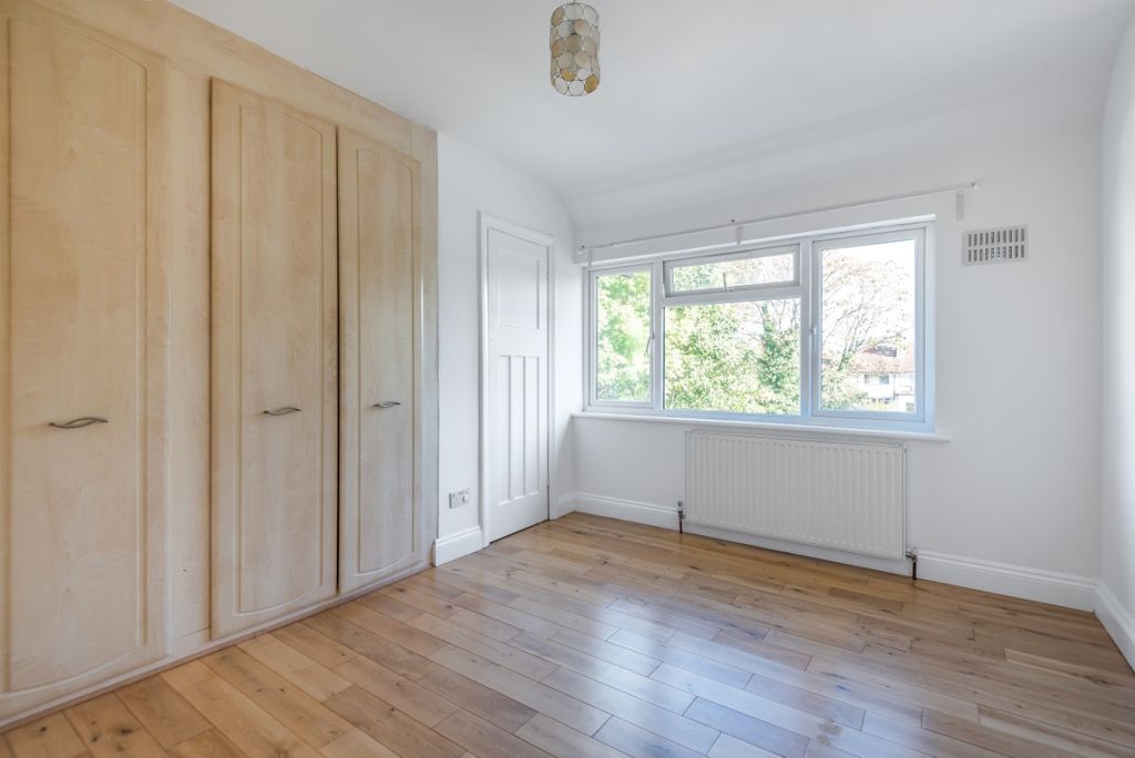 Property photo 3 of 7 910791 (4)