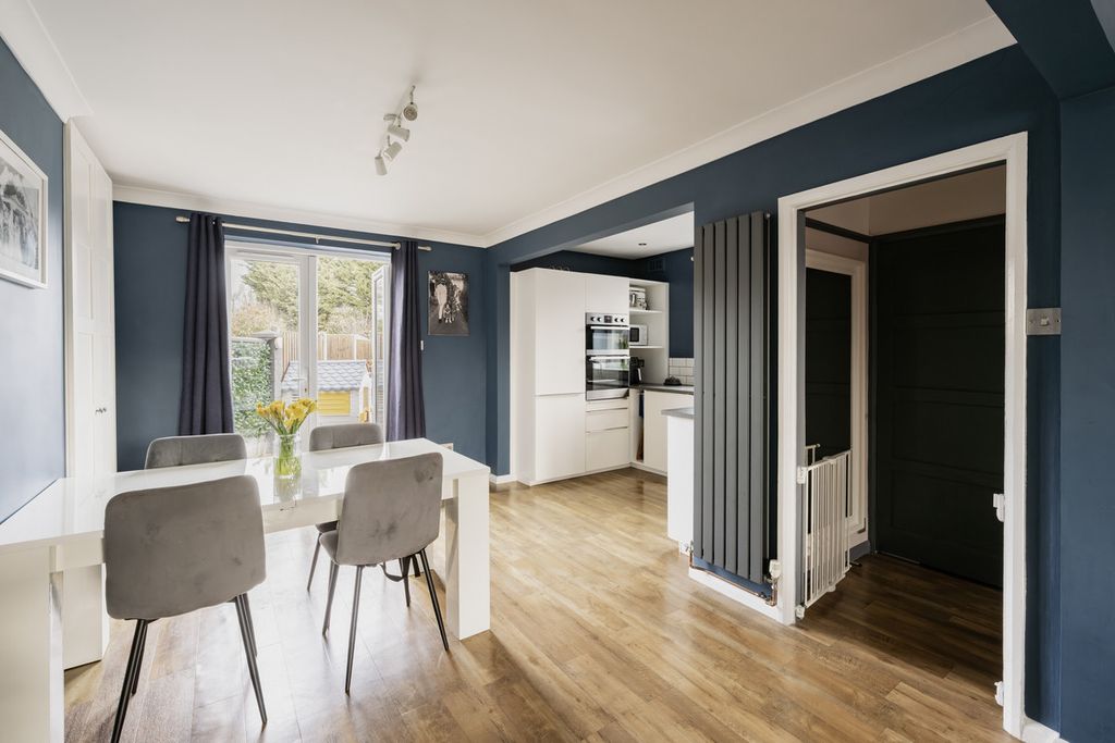 Property photo 1 of 24