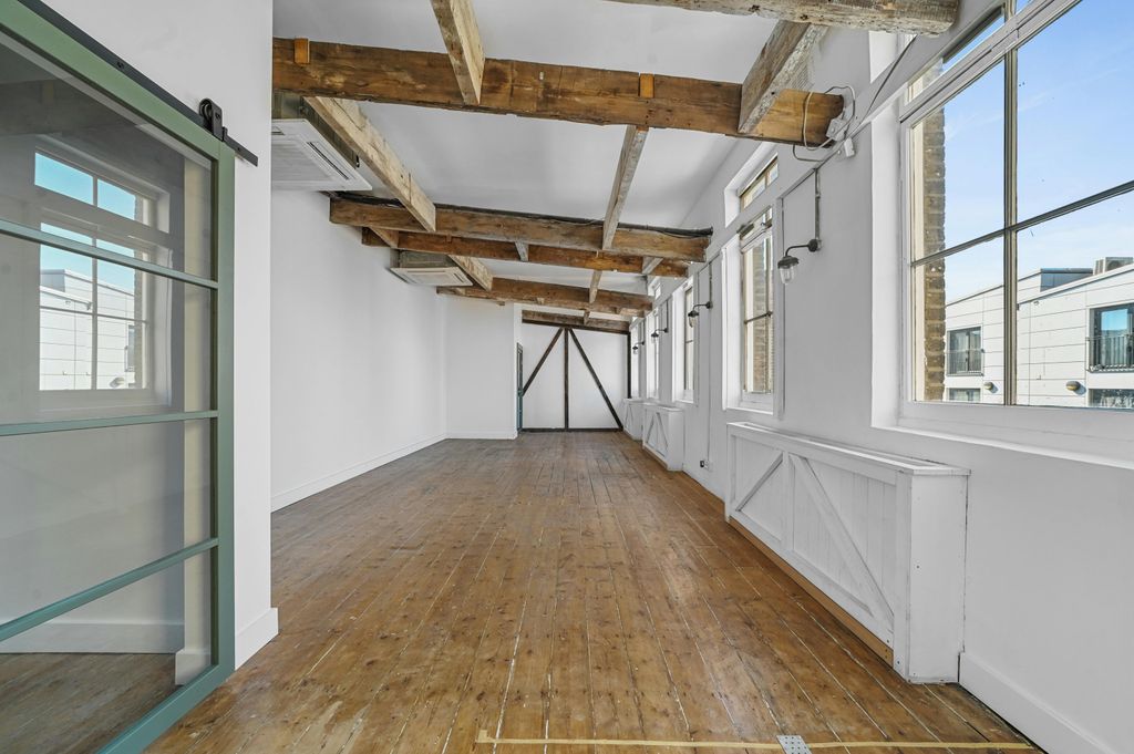 Property photo 1 of 11 MD-Bc19Bethnalgreenroad-8.Jpg